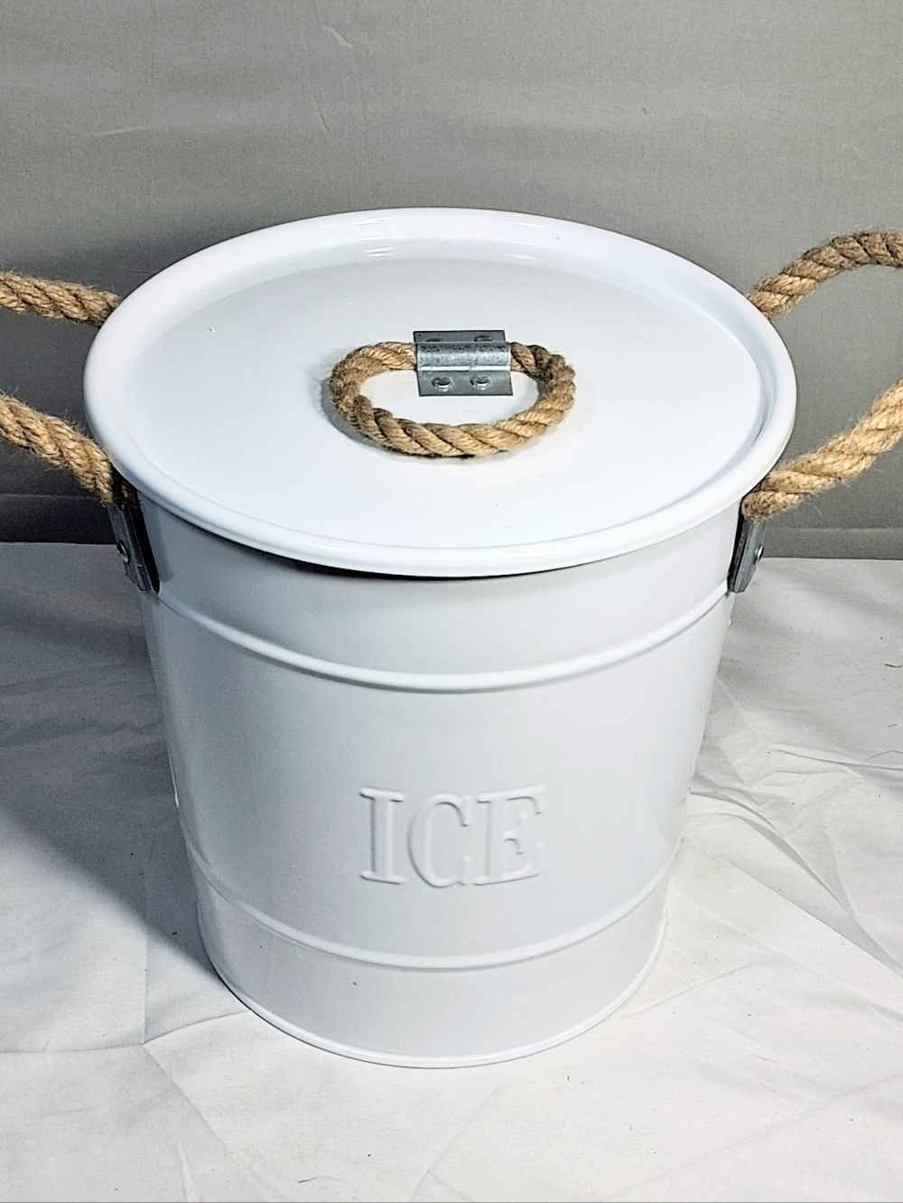 Farmhouse/ Cottagecore/Beach White Ice/Wine Bucket with Easy Carry Ropes
